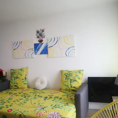 Apartment Cosy Sun-mantes-la-jolie *